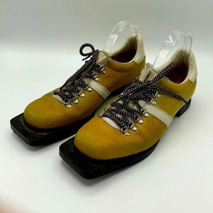 Fabiano Vintage Nordic Cross Country Ski Boots Size 9  Good Used Condition